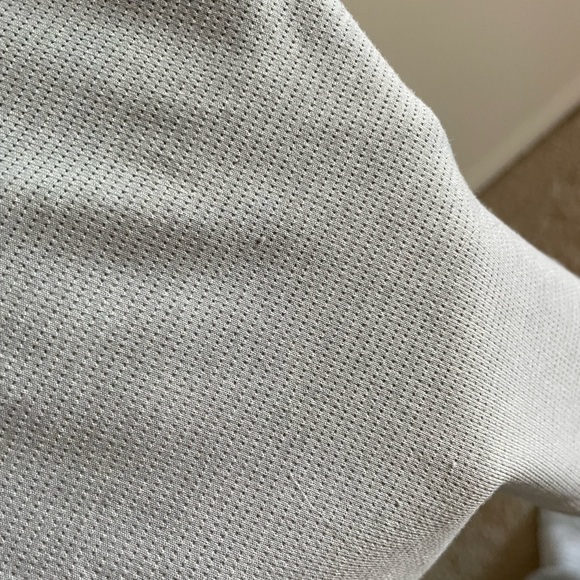 Lululemon Grey Men's Tank Top Size Medium - Picture 7 of 8